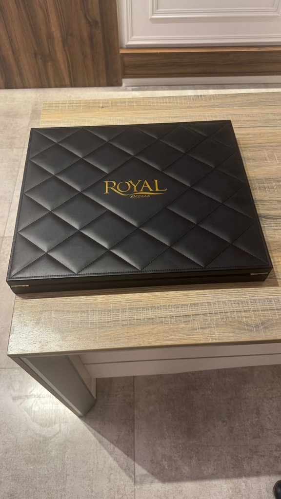 شنطة فارغة لتيسترات عطور شخصية 100مل